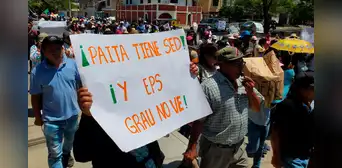 Cientos de pobladores protestan ante la EPS Grau por falta de agua: "¡Paita tiene sed!" Cientos de pobladores protestan ante la EPS Grau por falta de agua: "¡Paita tiene sed!"