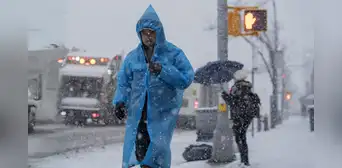 Nueva York bajo advertencia climática en varias regiones por el "regreso" del invierno con nieve y bajas temperaturas Nueva York bajo advertencia climática en varias regiones por el "regreso" del invierno con nieve y bajas temperaturas