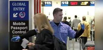 Los aeropuertos en California no le permitirán el acceso a estas personas a partir de mayo por ley aprobada en 2005