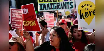 Exigen al gobernador de este estado en EEUU que apruebe proyecto de ley que protegería los datos personales de los inmigrantes