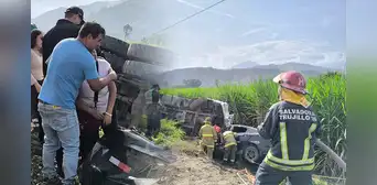 Accidente en La Libertad: cinco muertos deja choque entre volquete y automóvil Accidente en La Libertad: cinco muertos deja choque entre volquete y automóvil