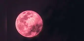 Luna llena de abril 2025 en Venezuela: hora y cómo ver la luna rosa esta noche