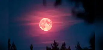 ¿Por qué siempre hay luna llena en Semana Santa? Cómo ver la Luna Rosa de abril en México este 2025