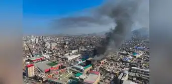 Incendio en Barrios Altos: bomberos denuncian falta de agua durante el siniestro, que lleva más de 12 horas activo Incendio en Barrios Altos: bomberos denuncian falta de agua durante el siniestro, que lleva más de 12 horas activo