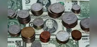 Las 4 monedas y billetes que son muy buscados por coleccionistas: serían una gran inversión para aumentar los ahorros de jubilación Las 4 monedas y billetes que son muy buscados por coleccionistas: serían una gran inversión para aumentar los ahorros de jubilación