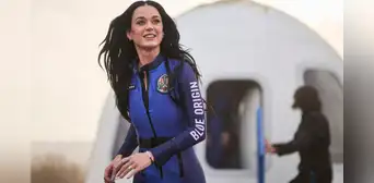 Katy Perry cumple su promesa del viaje histórico al espacio y canta clásico tema de Louis Armstrong tras retornar a la Tierra Katy Perry cumple su promesa del viaje histórico al espacio y canta clásico tema de Louis Armstrong tras retornar a la Tierra