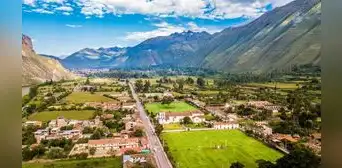 Proyecto inmobiliario de 2025 a 2035 en Cusco: ¿el progreso o la destrucción de Urubamba?