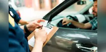 Multas por manejar sin licencia en Los Ángeles: sanciones, cárcel y lo que dice el Código de Vehículos de California Multas por manejar sin licencia en Los Ángeles: sanciones, cárcel y lo que dice el Código de Vehículos de California