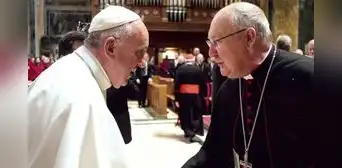 Kevin Joseph Farrell, el nuevo 'camarlengo' encargado temporalmente del Vaticano tras la muerte del papa Francisco Kevin Joseph Farrell, el nuevo 'camarlengo' encargado temporalmente del Vaticano tras la muerte del papa Francisco