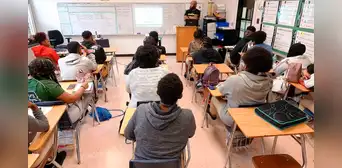 Buenas noticias para inmigrantes en EEUU: suspenden proyecto de ley que limita el acceso a educación pública para indocumentados en este estado Buenas noticias para inmigrantes en EEUU: suspenden proyecto de ley que limita el acceso a educación pública para indocumentados en este estado