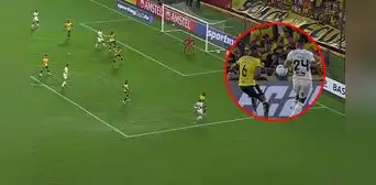 La explicación del porqué el VAR no anuló el gol de Universitario tras la mano de Andy Polo en el triunfo ante Barcelona SC La explicación del porqué el VAR no anuló el gol de Universitario tras la mano de Andy Polo en el triunfo ante Barcelona SC