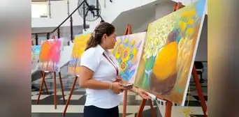 Artistas tumbesinos e internos exponen sus trabajos en la sede principal de la Corte de Tumbes Artistas tumbesinos e internos exponen sus trabajos en la sede principal de la Corte de Tumbes