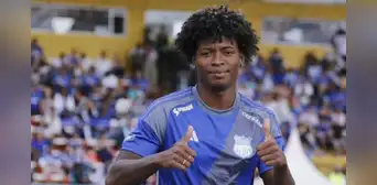 Secuestran a la esposa e hijo del futbolista Jackson Rodríguez tras asalto armado en su casa en Ecuador