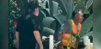 Protesta en México: vecinos se unen y hacen parrillada en puerta de hombre que botó de forma grosera a albañil Protesta en México: vecinos se unen y hacen parrillada en puerta de hombre que botó de forma grosera a albañil