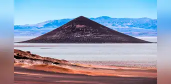 La formación geológica en Sudamérica que es comparada con las pirámides de Egipto debido a su peculiar forma La formación geológica en Sudamérica que es comparada con las pirámides de Egipto debido a su peculiar forma