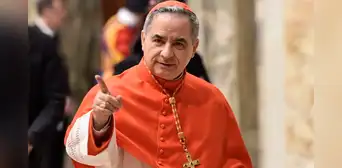 Cardenal Angelo Becciu, sancionado por el papa Francisco, renuncia a su participación en el cónclave Cardenal Angelo Becciu, sancionado por el papa Francisco, renuncia a su participación en el cónclave
