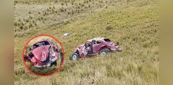 Esposos mueren luego de que el auto conducido por su hijo cayera a un abismo en Huancavelica Esposos mueren luego de que el auto conducido por su hijo cayera a un abismo en Huancavelica