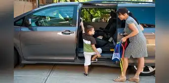 Movilidad escolar segura: ¿cómo elegir el transporte correcto para tu hijo y evitar poner en riesgo su vida? Movilidad escolar segura: ¿cómo elegir el transporte correcto para tu hijo y evitar poner en riesgo su vida?
