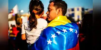 Abogada de 10 inmigrantes venezolanos deportados de Estados Unidos acusa a El Salvador de negarle reunirse con clientes Abogada de 10 inmigrantes venezolanos deportados de Estados Unidos acusa a El Salvador de negarle reunirse con clientes
