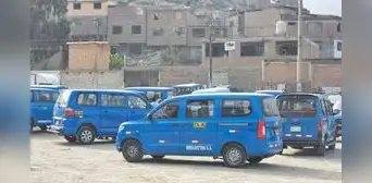 Choferes de 'El Urbanito' no salen a trabajar tras ataque extorsivo: "Subían como pasajeros y amenazaban" Choferes de 'El Urbanito' no salen a trabajar tras ataque extorsivo: "Subían como pasajeros y amenazaban"