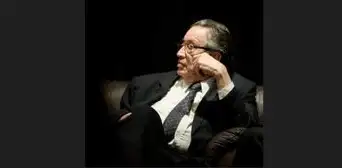 Marco Martos: “La poesía sirve para todo”