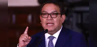 Alberto Otárola responde a la Fiscalía y califica denuncia de 'show mediático': "El país requiere menos farándula y más seriedad" Alberto Otárola responde a la Fiscalía y califica denuncia de 'show mediático': "El país requiere menos farándula y más seriedad"