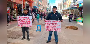 Rondas urbanas en Juliaca exigen la presencia del ministro del Interior tras descrédito de la Policía Rondas urbanas en Juliaca exigen la presencia del ministro del Interior tras descrédito de la Policía