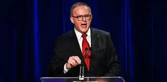Anthony Albanese es reelecto para un segundo mandato en Australia: "Han elegido un gobierno laborista mayoritario" Anthony Albanese es reelecto para un segundo mandato en Australia: "Han elegido un gobierno laborista mayoritario"