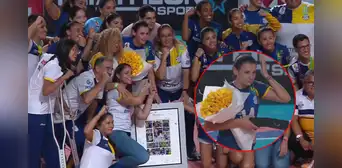 Elena Keldibekova se retira del vóley profesional entre aplausos: recibió emotivo homenaje tras ganar con Atenea Elena Keldibekova se retira del vóley profesional entre aplausos: recibió emotivo homenaje tras ganar con Atenea