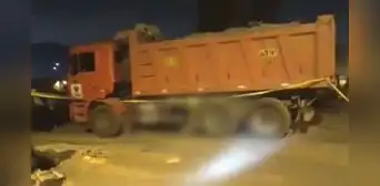 Padre e hijo fueron atropellados por camión de la Municipalidad de Lima en San Martín de Porres: hombre murió en el lugar Padre e hijo fueron atropellados por camión de la Municipalidad de Lima en San Martín de Porres: hombre murió en el lugar