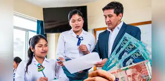 Aumento de sueldo docente 2025: conoce el cronograma oficial para recibir el pago de hasta S/ 1,120