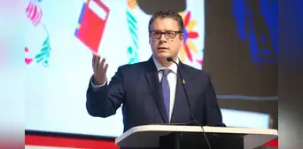 Ministro Morgan Quero se lava las manos y responsabiliza a la población por su seguridad: "No salgan sin tomar previsiones" Ministro Morgan Quero se lava las manos y responsabiliza a la población por su seguridad: "No salgan sin tomar previsiones"