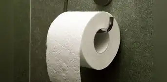 El eterno debate sobre cómo colgar el papel higiénico resuelto por una patente histórica. ¿Qué método es el más higiénico? El eterno debate sobre cómo colgar el papel higiénico resuelto por una patente histórica. ¿Qué método es el más higiénico?