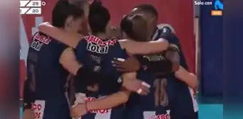 ¡Cerca del bicampeonato! Alianza Lima venció por 3-0 a Regatas Lima en la primera final de la Liga Peruana de Vóley ¡Cerca del bicampeonato! Alianza Lima venció por 3-0 a Regatas Lima en la primera final de la Liga Peruana de Vóley