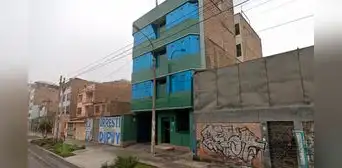 Hallan muerta a mujer dentro de un hostal cerca del Real Plaza Puruchuco en Ate