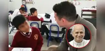 Niño conmueve a periodista de ABC News en colegio que solía visitar el papa León XIV en Chiclayo: “Tiene corazón peruano” Niño conmueve a periodista de ABC News en colegio que solía visitar el papa León XIV en Chiclayo: “Tiene corazón peruano”