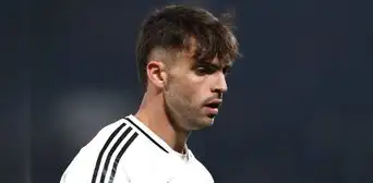 Abren proceso penal a Raúl Asencio, 'joya' del Real Madrid, por difundir imágenes sexuales de una menor Abren proceso penal a Raúl Asencio, 'joya' del Real Madrid, por difundir imágenes sexuales de una menor