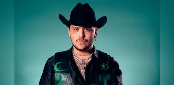 Nodal confiesa su secreto para enamorar y habría funcionado con Ángela Aguilar: "Soy feo, pero aventado"