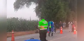 Joven motociclista pierde la vida tras violento choque contra volquete en Trujillo Joven motociclista pierde la vida tras violento choque contra volquete en Trujillo
