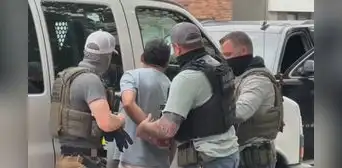Redadas de ICE en negocios: arrestan a más de 10 inmigrantes ecuatorianos que trabajaban sin documentos en este estado de EEUU Redadas de ICE en negocios: arrestan a más de 10 inmigrantes ecuatorianos que trabajaban sin documentos en este estado de EEUU