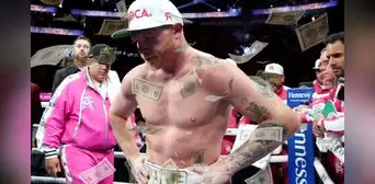 Canelo Álvarez dejó de ser el boxeador mejor pagado del mundo: ¿quién le arrebató el título al tapatío?