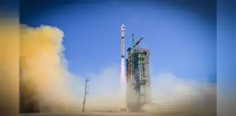 El ambicioso plan espacial de China: miles de satélites con IA para crear una supercomputadora que funcione en el espacio El ambicioso plan espacial de China: miles de satélites con IA para crear una supercomputadora que funcione en el espacio
