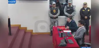 Pedro Castillo vuelve a rechazar el juicio oral en su contra: "Debería declararse nulo por traer a fiscales incompetentes" Pedro Castillo vuelve a rechazar el juicio oral en su contra: "Debería declararse nulo por traer a fiscales incompetentes"