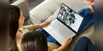 Google Meet ahora traducirá en inglés y español con la "voz" del usuario