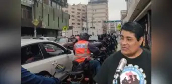 Motociclistas sobre uso obligatorio de chalecos con placa que empieza hoy: “Nos sentimos engañados”