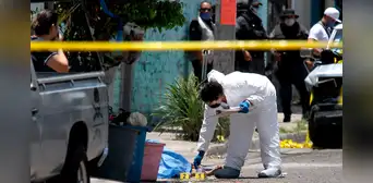 Joven fue a comprar auto ofertado en Facebook y termina siendo asesinado frente a su padre en violenta emboscada en Edomex Joven fue a comprar auto ofertado en Facebook y termina siendo asesinado frente a su padre en violenta emboscada en Edomex
