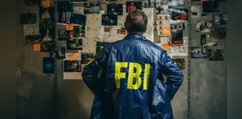 FBI desmantela red de fraude migratorio en Texas: bufete legal y 2 residentes enfrentan cargos por "socavar las leyes de inmigración" FBI desmantela red de fraude migratorio en Texas: bufete legal y 2 residentes enfrentan cargos por "socavar las leyes de inmigración"