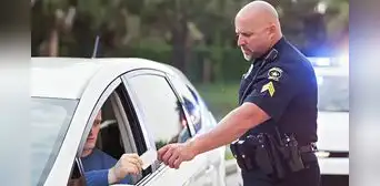California: conductores en Los Ángeles deberán despedirse de su licencia de conducir en 2025 por estas razones