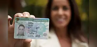 El documento clave de Estados Unidos que le permitirá a mexicanos obtener la Green Card en 2025, según USCIS El documento clave de Estados Unidos que le permitirá a mexicanos obtener la Green Card en 2025, según USCIS