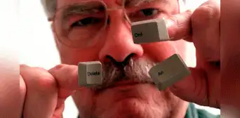 La vez que el creador del 'Ctrl+Alt+Supr' se burló de Microsoft: "Yo lo inventé, pero Bill Gates lo hizo famoso" La vez que el creador del 'Ctrl+Alt+Supr' se burló de Microsoft: "Yo lo inventé, pero Bill Gates lo hizo famoso"